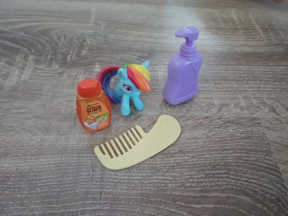 Vários brinquedos