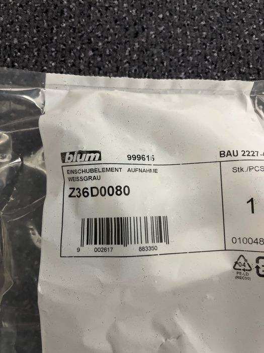 Z36D0080  Blum mocowanie szkła antaro tandembox Blum