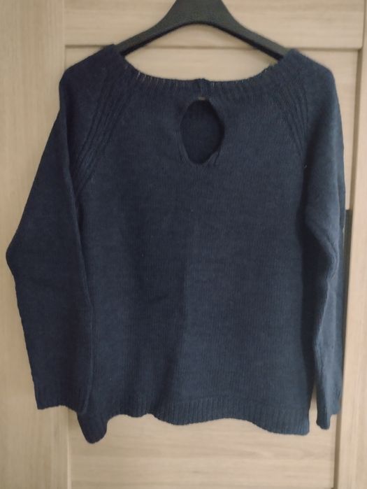 Włoski granatowy sweterek rękaw 3/4 rozmiar M