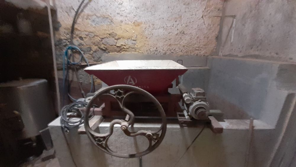 Esmagador antigo
