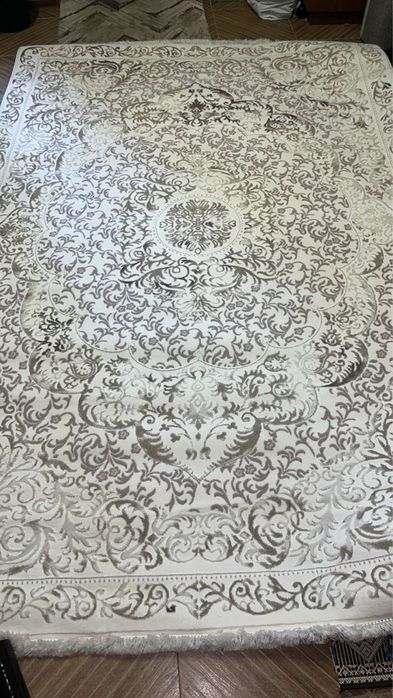 Продам килим Новий!