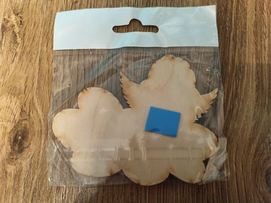 Drewniana naklejka z imieniem Gabrysia