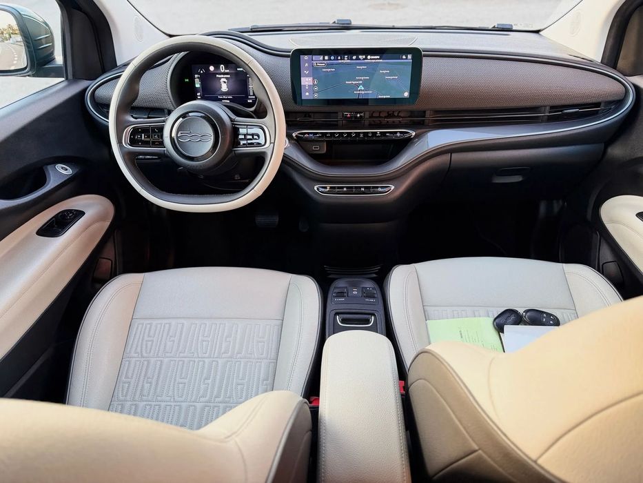 Fiat 500e C La Prima