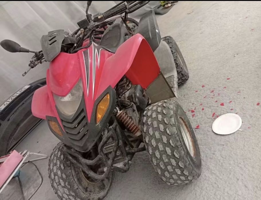 Troco Moto 4 com Matrícula