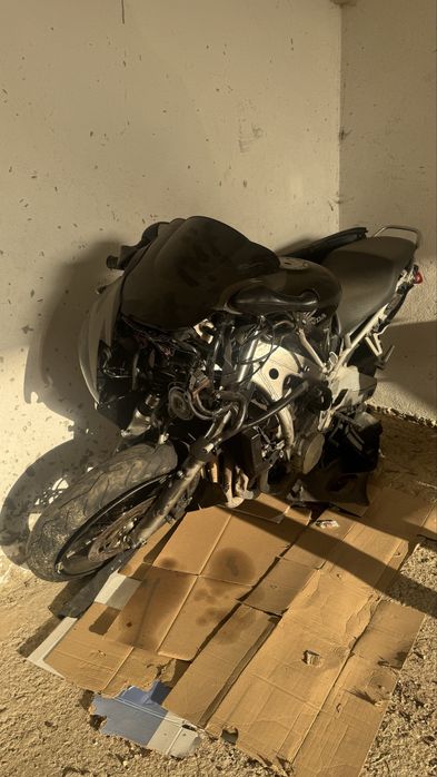 CBR 600 F3 acidentada