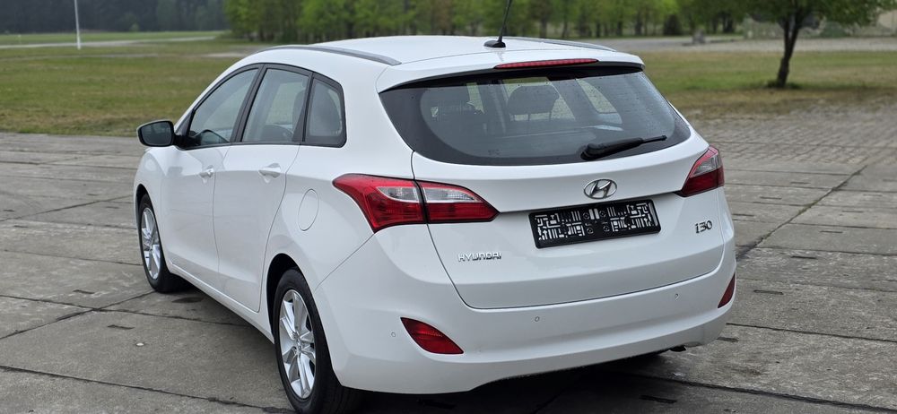 Hyundai i30 i30cw 1.6 CRDi