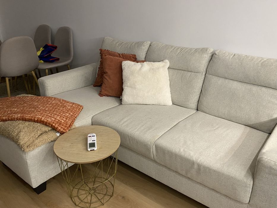 Sofá com Chaise Long