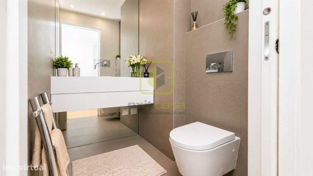 Apartamento T3 primeira linha de mar!