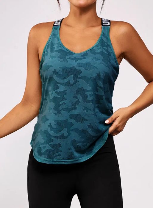 Спортивна жіноча майка