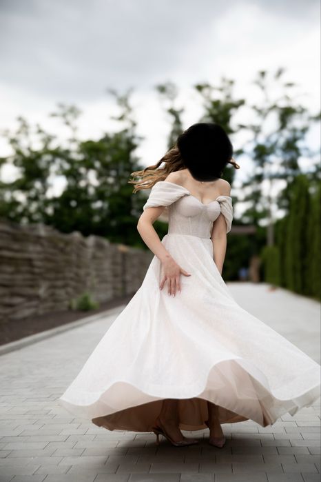 Продам плаття випускне