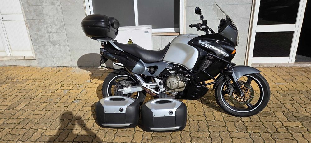 Honda Varadero bom preço com malas e Top Case