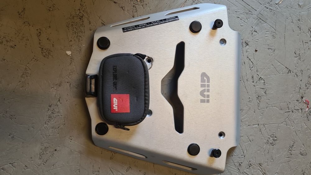 Givi Trekker TRK46N Baú
