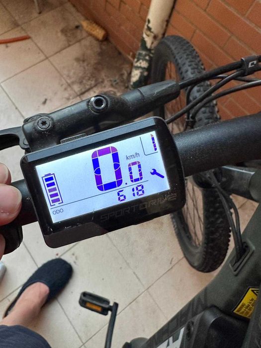 Bicicleta eléctrica Rock Machine STROM E90