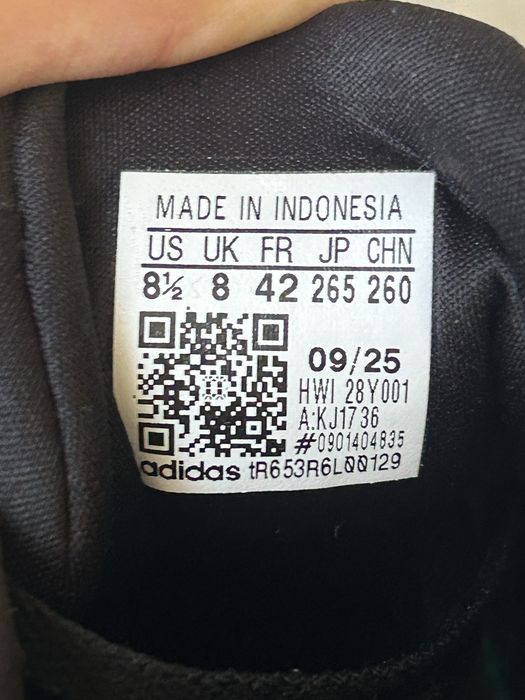Кросівки Adidas бігові