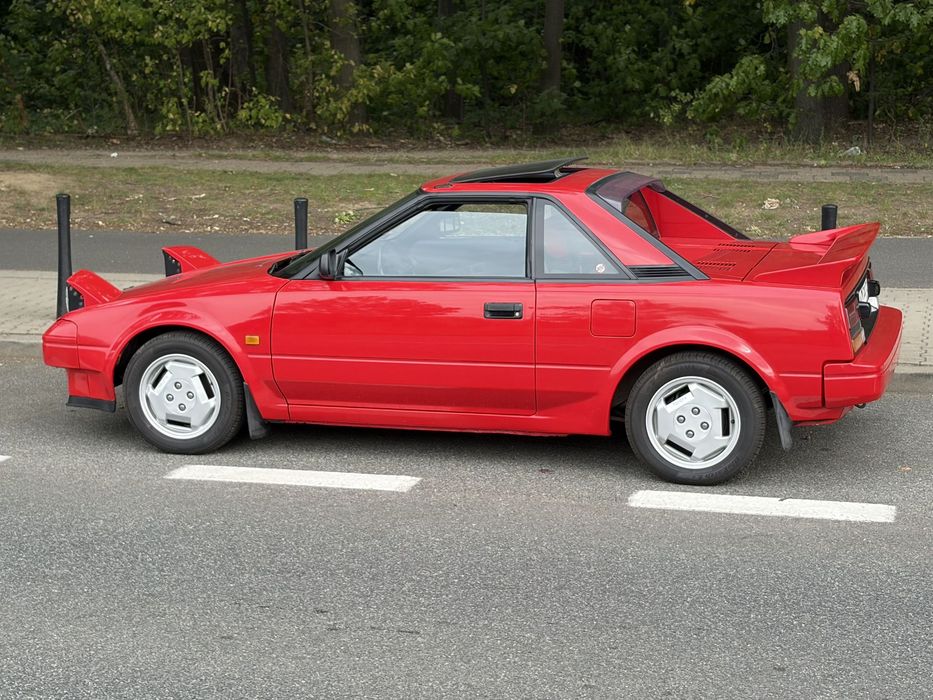 Toyota MR2