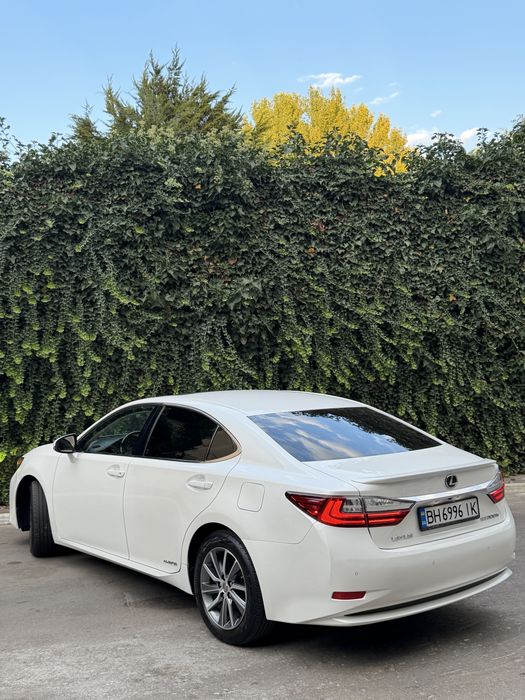 Lexus es 300h 2015