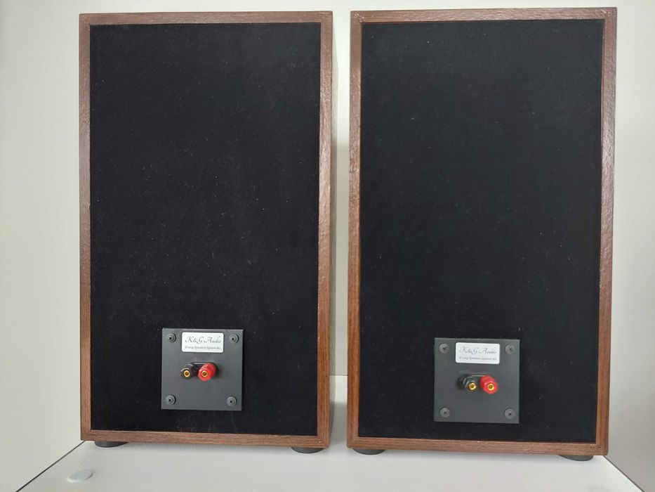 Kolumny dwudrożne DIY z maskownicami + podstawy i okablowanie