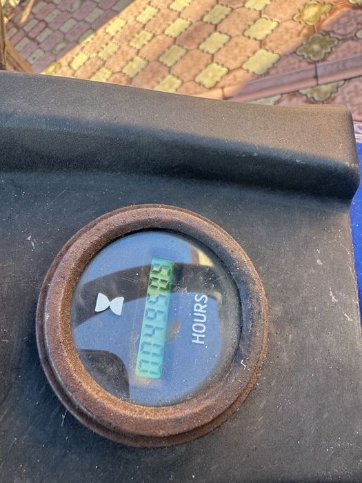 Продам трактор і комплектуючі до нього