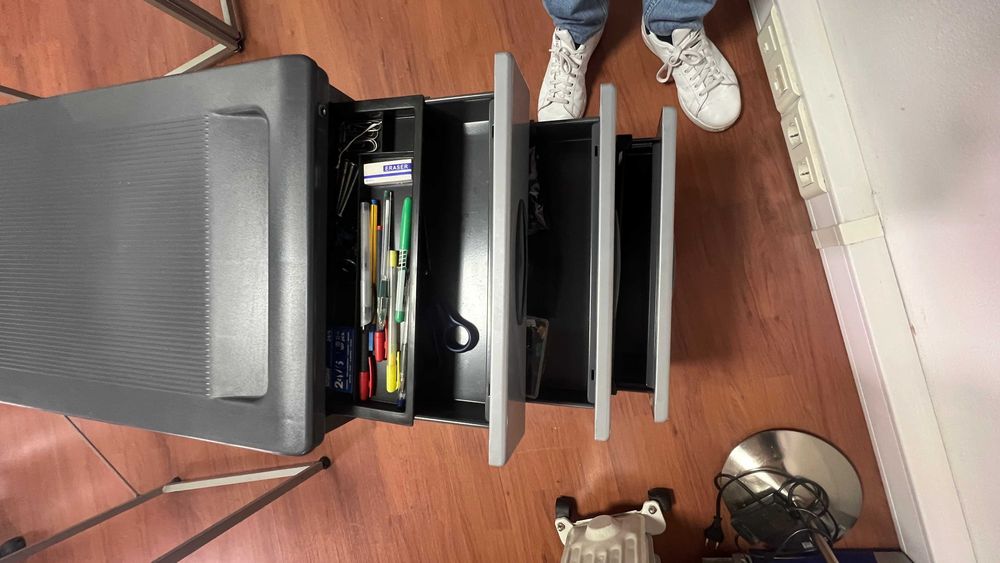 Móvel de Apoio Organizador de Escritório com 3 Gavetas e Rodas