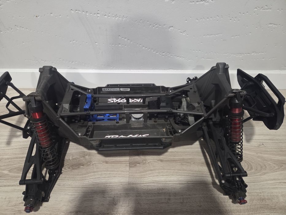 Traxxas xmaxx 8s podwozie