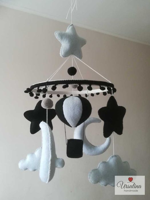 PROMOCJA Kontrastowa karuzela z filcu balonik Handmade  DOSTĘPNA