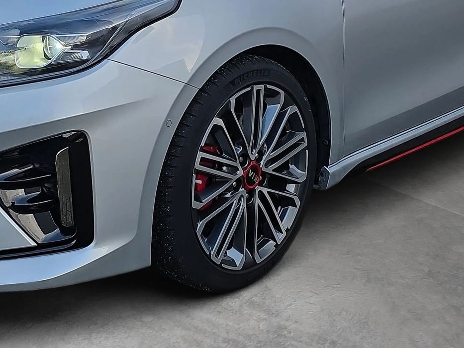 Kia Ceed 1.6 T-GDI GT+SRF