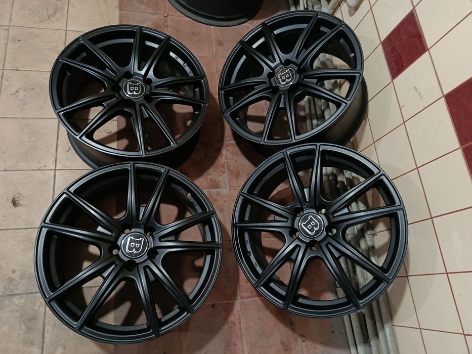 Диски R18 5*112 Brabus на Mercedes Audi VW  в отличном состоянии.