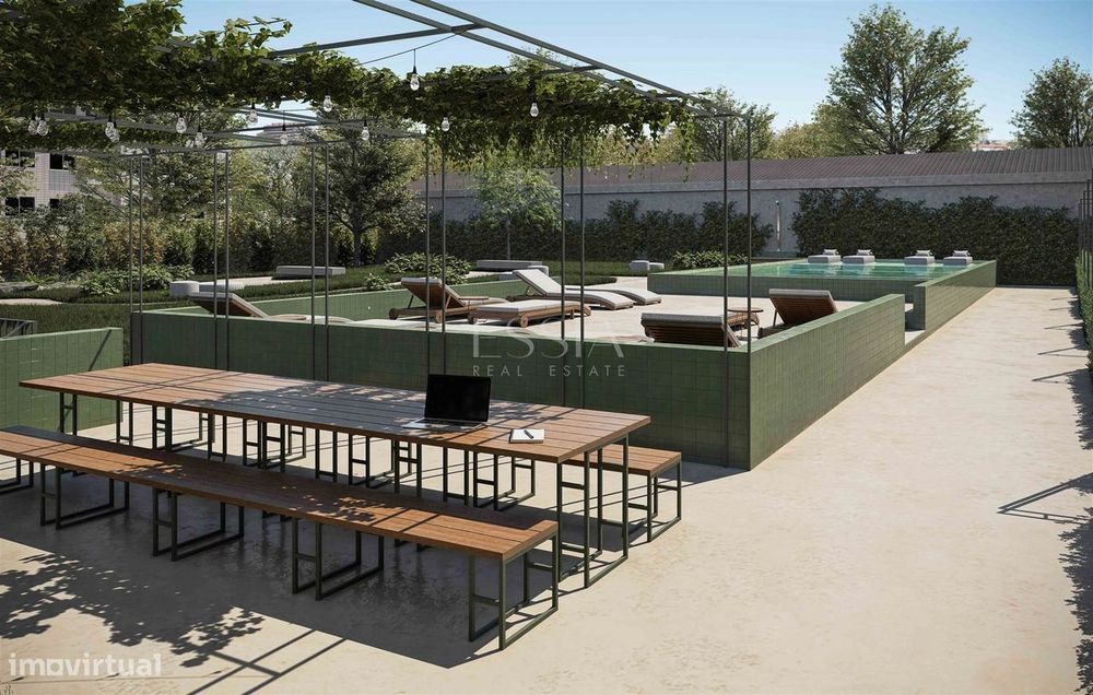 Apartamento T0 com Estacionamento e Piscina Cedofeita, Porto