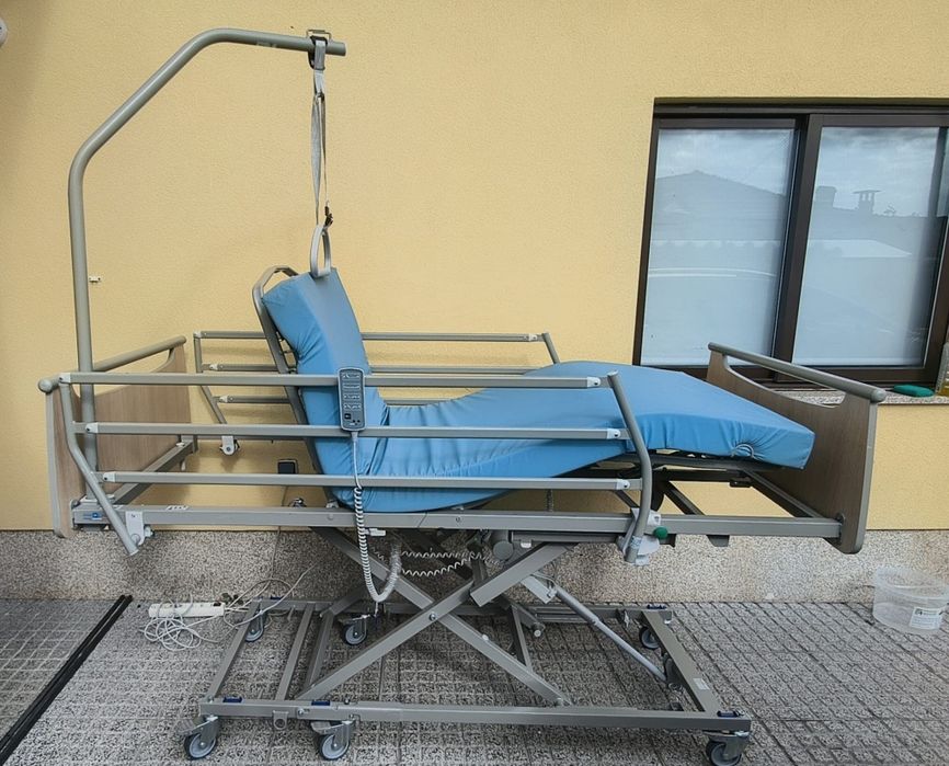 Cama articulada elétrica e elevatória hospitalar Linak