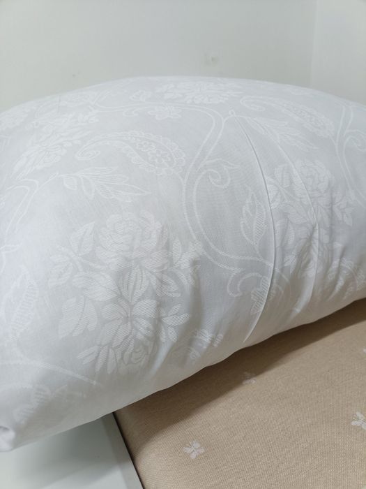 Подушки пухові різних розмірів.(Еко пух) Гіпоалергенний.