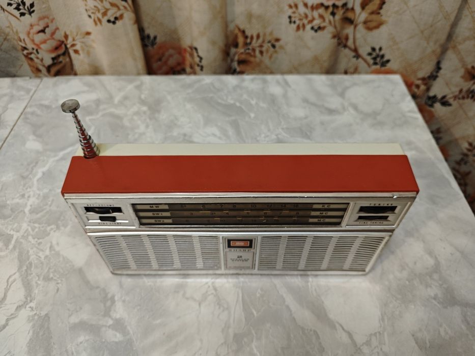 Радиоприемник Sharp BY-410A