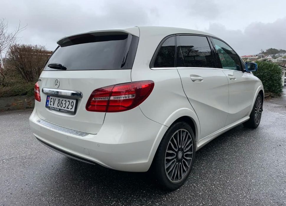 Mercedes B250-e 2016 року з Європи