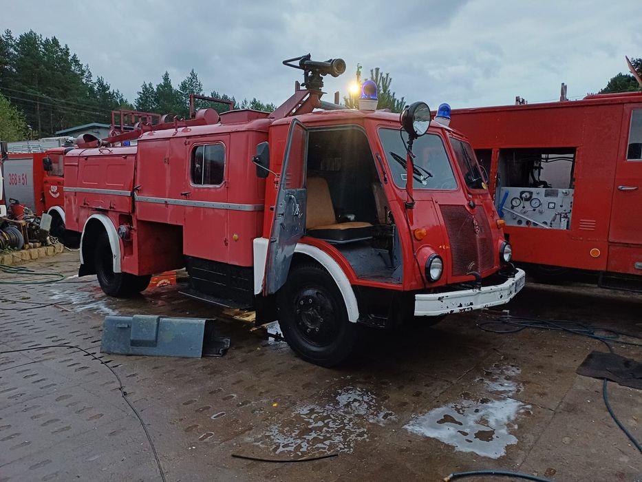 Star 25 A26p Babka Jelcz 028 zabytek pożarniczy strażacki GBAM 2/8+8