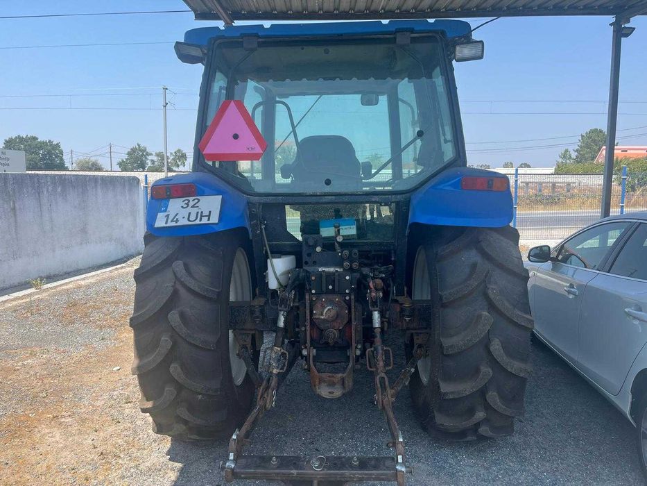 New Holland TL 100