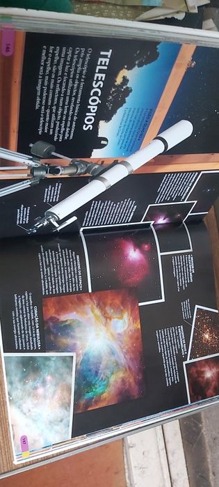 Livro "UAU! Fantástica Enciclopédia Visual" - Civilização (Impecável)