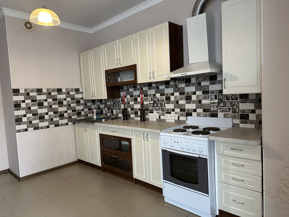 Оренда однокімнатної квартири на Митниці, Новобудова