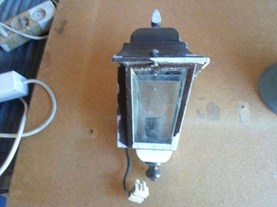 candeeiro de parede + lamparinas