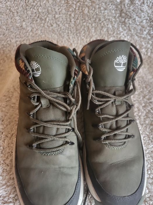 Buty sportowe khaki