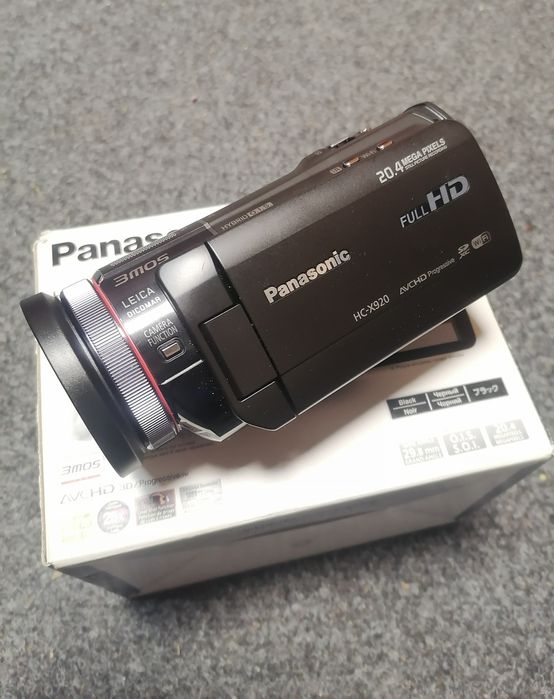 Видеокамера Panasonic HC-X920