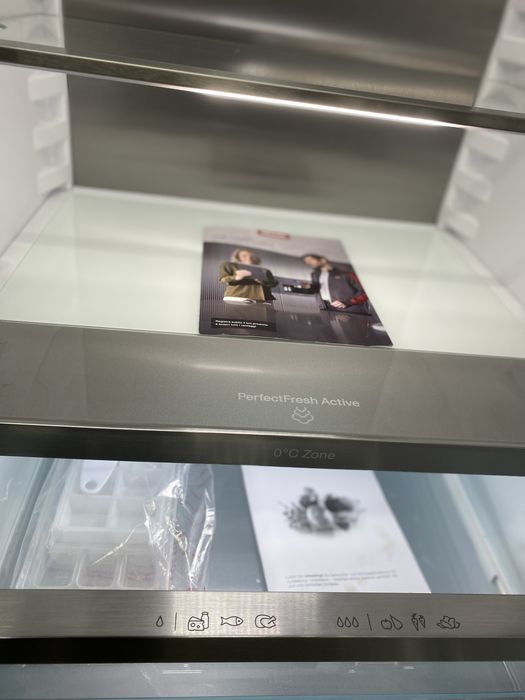 Side by side Miele KF 7772. Duo. 23 year. Вбудовані холодильники