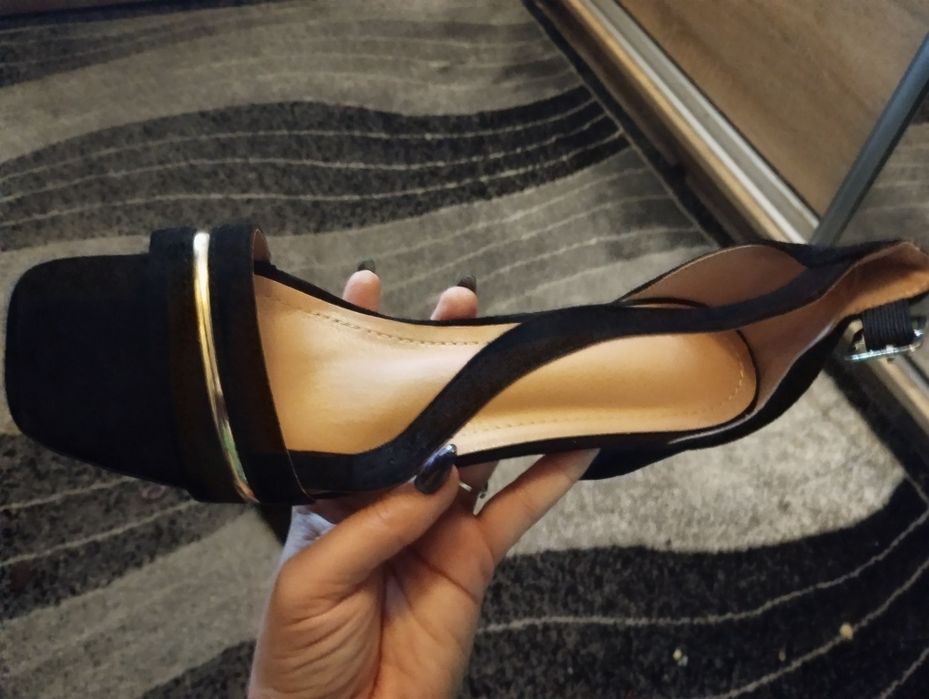 Buty na okoliczności rozm.40