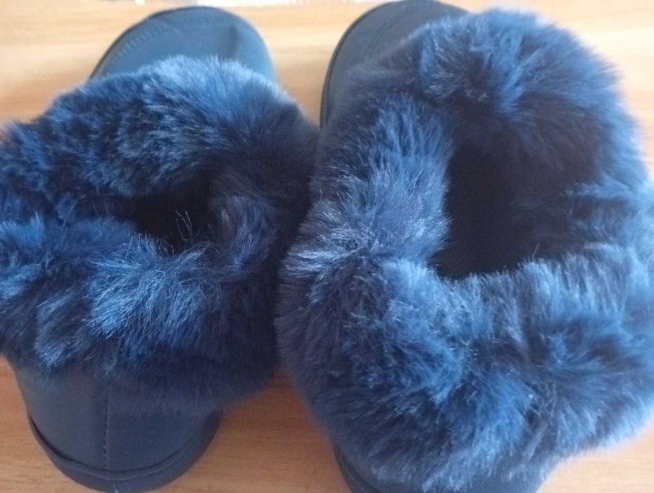 Продам якісні  та  теплі  домашні  капці.