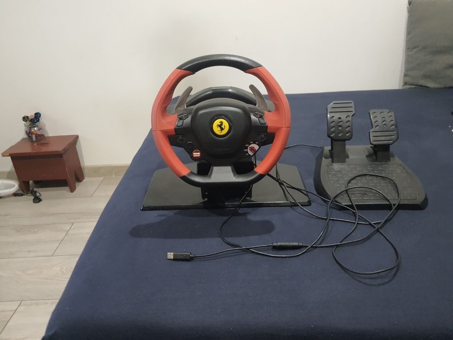 Kierownica do konsoli thrustmaster ferrari 458 spider