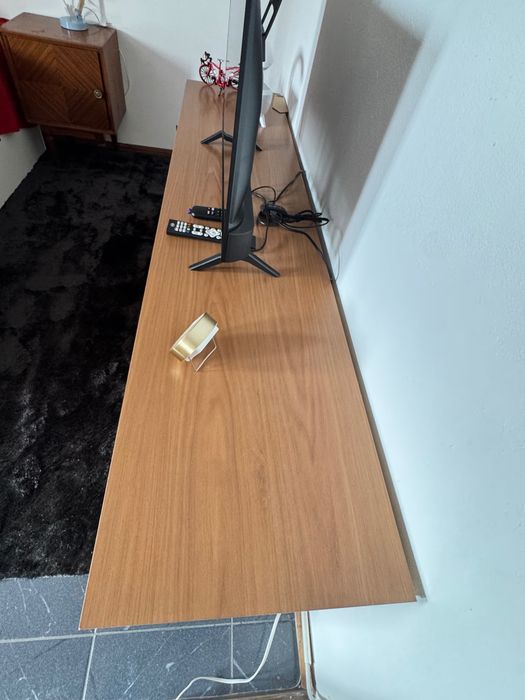 Armário para TV com porta