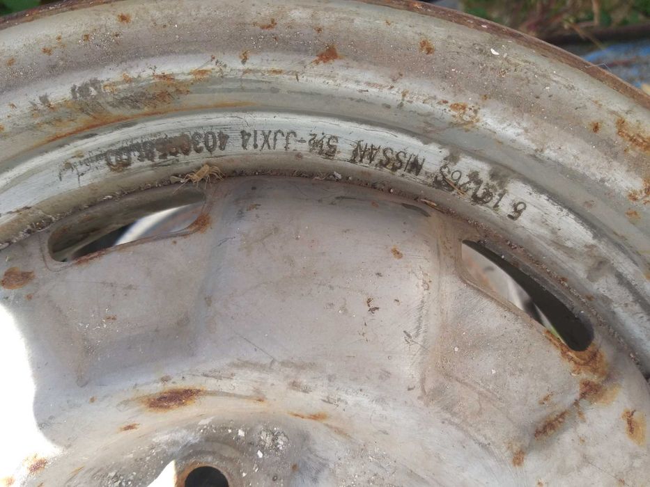Диски на авто стальные r14(Ниссан)