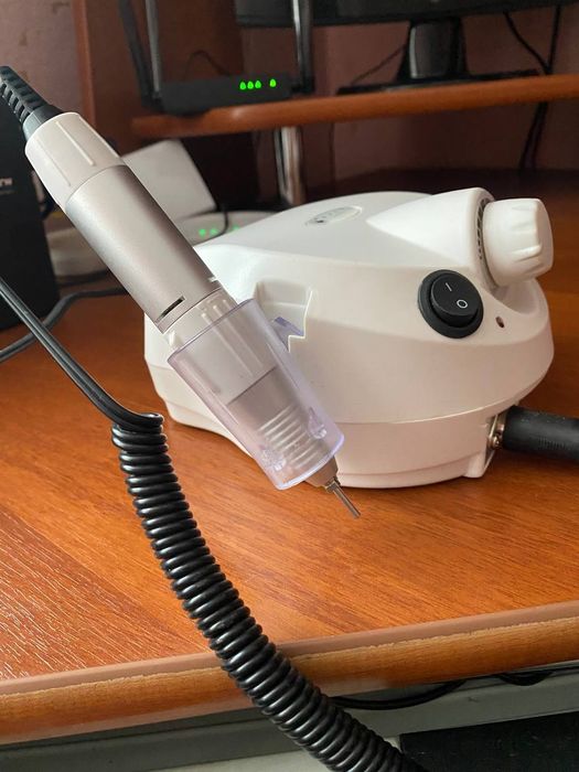 Продаю фрезер для манікюру