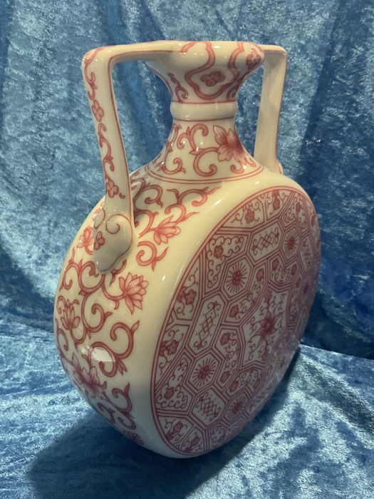 Garrafa vista alegre porcelana alt 23 cm ,anúncios abaixo