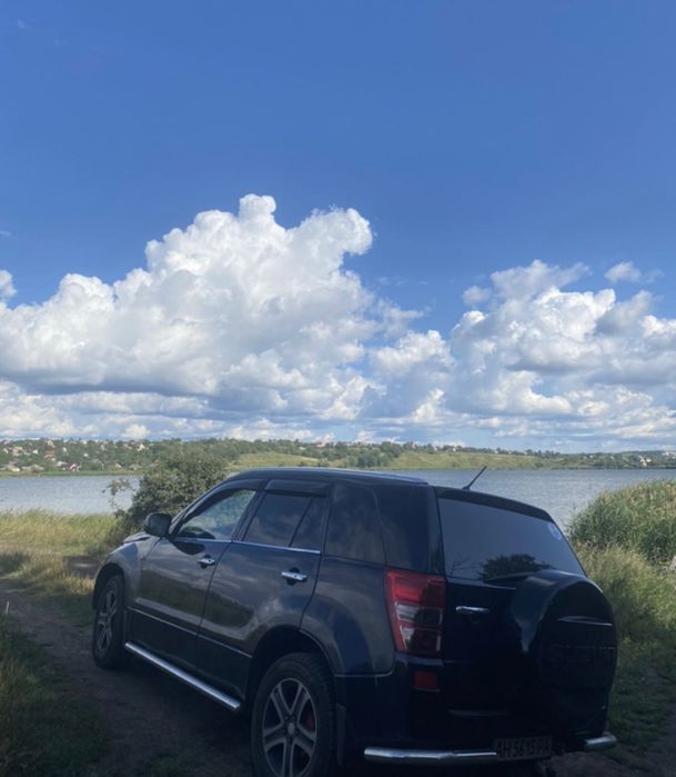 Автомобіль Suzuki Grand Vitara