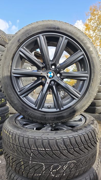 Oryginalne felgi BMW G30 G31 18 5x112 z oponami zimowymi