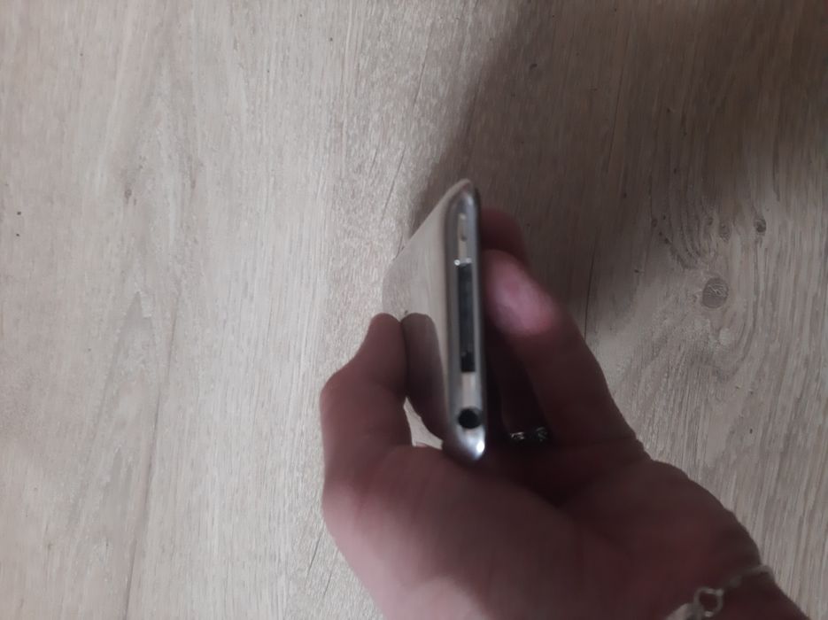 Мп3 плеер Aple Ipod touch 4 на 32 гб